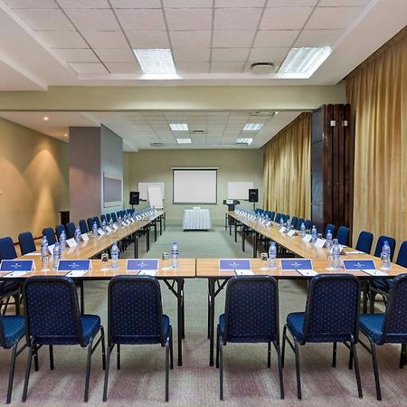 Protea Hotel By Marriott Lusaka Cairo Road Exterior photo
