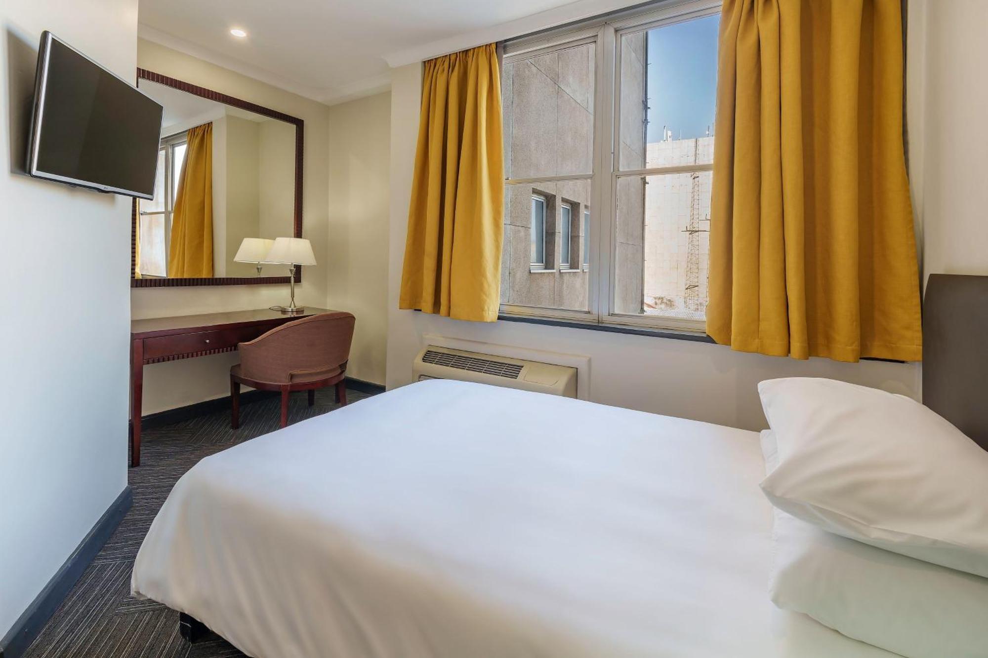Protea Hotel By Marriott Lusaka Cairo Road Exterior photo
