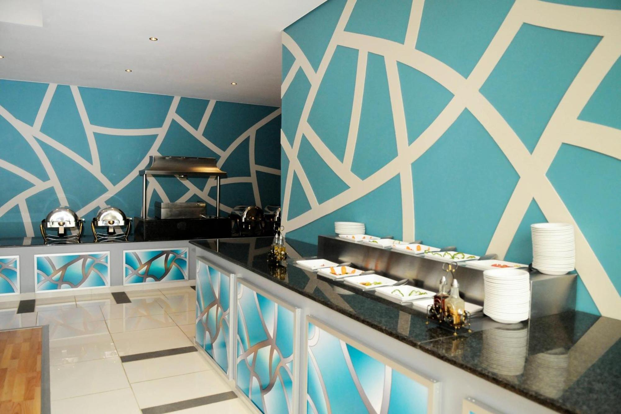 Protea Hotel By Marriott Lusaka Cairo Road Exterior photo