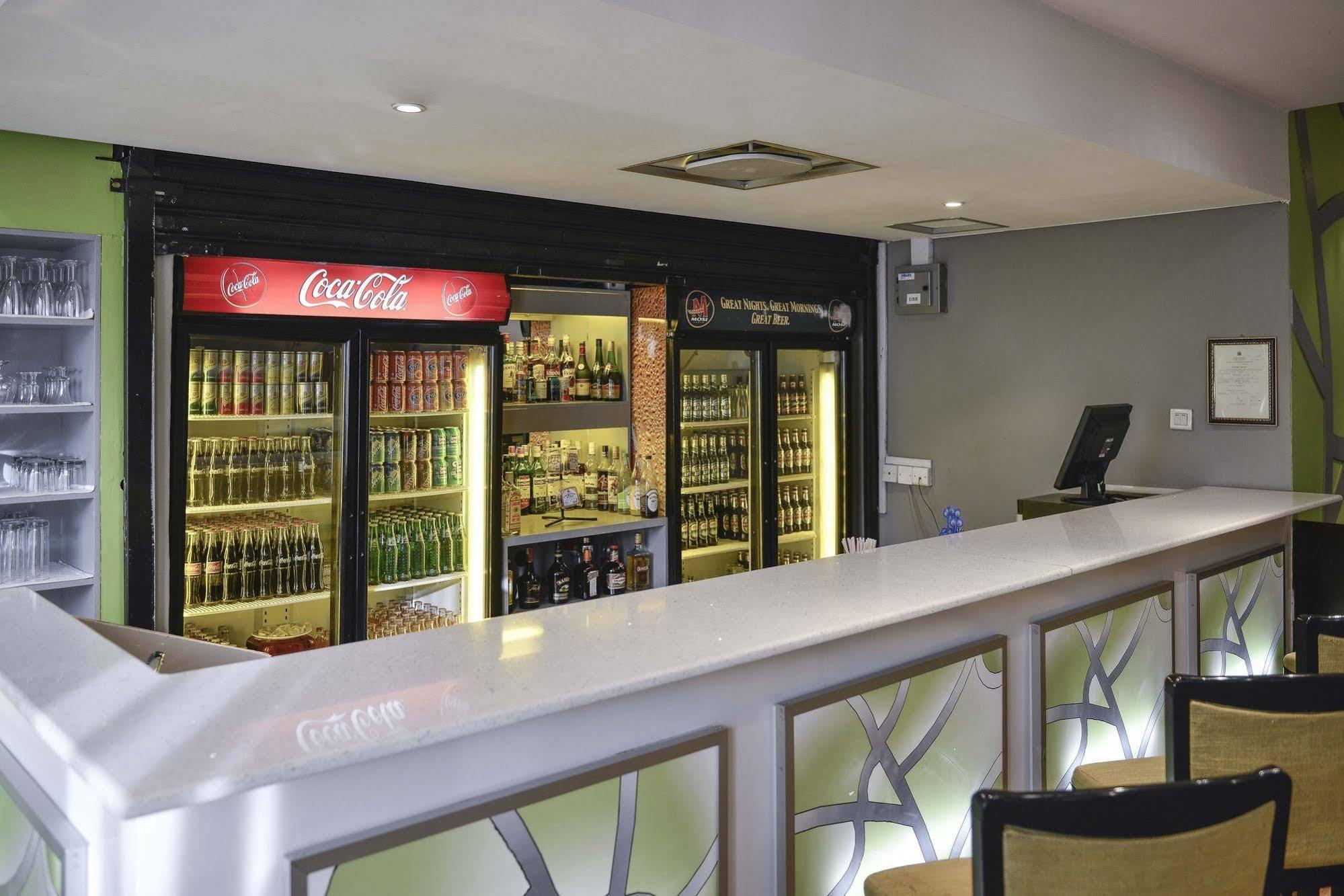Protea Hotel By Marriott Lusaka Cairo Road Exterior photo